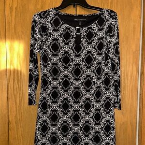 White House Black Market Medallion Print Black and White 3/4 Sleeve Dress
